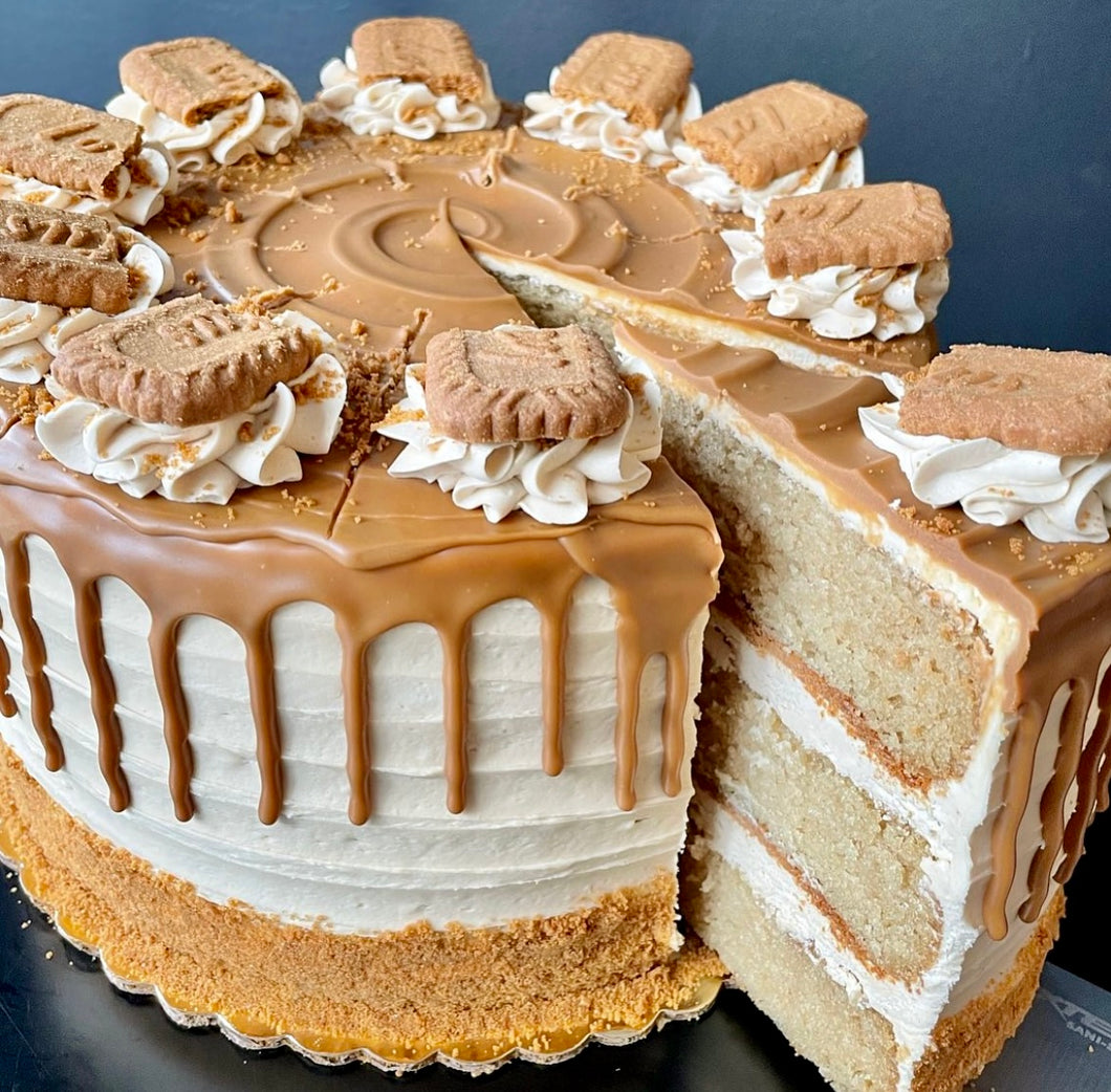 Biscoff Cookie Butter Cake SLICE!